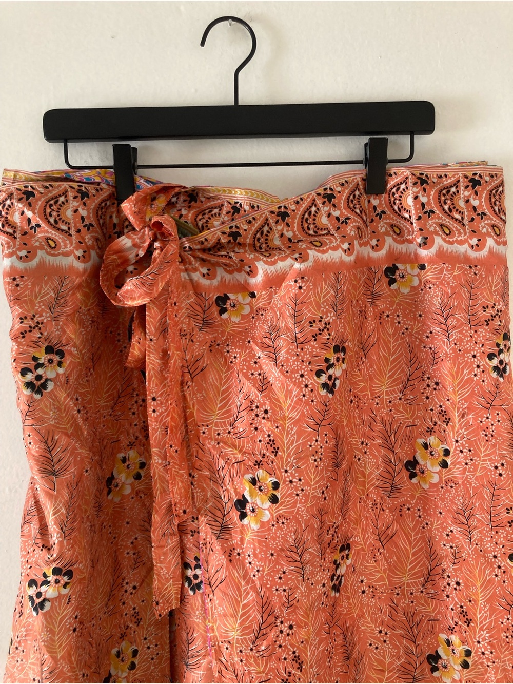Urban Nomad coral and pink floral print Wrap reversible pants - Picture 6 of 7